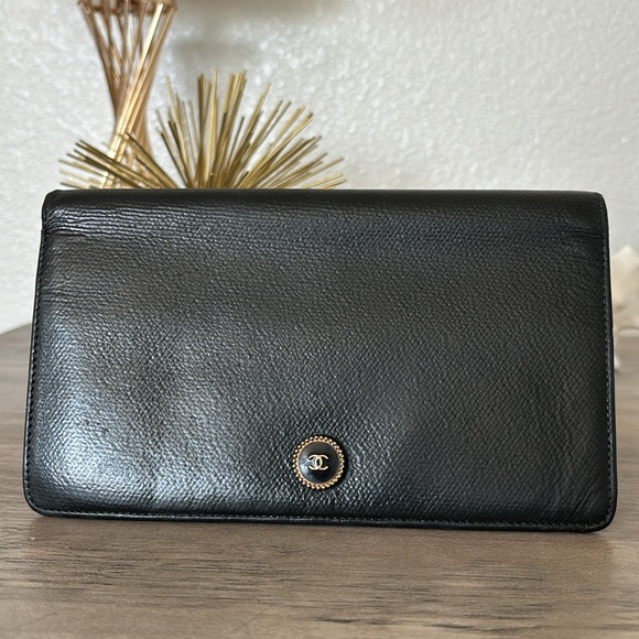 Chanel wallet with COA and unbranded chain - Picture 1 of 11